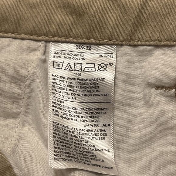 Old Navy Men’s Broken-In Straight Khaki Pants Size 30x32 - Picture 4 of 4